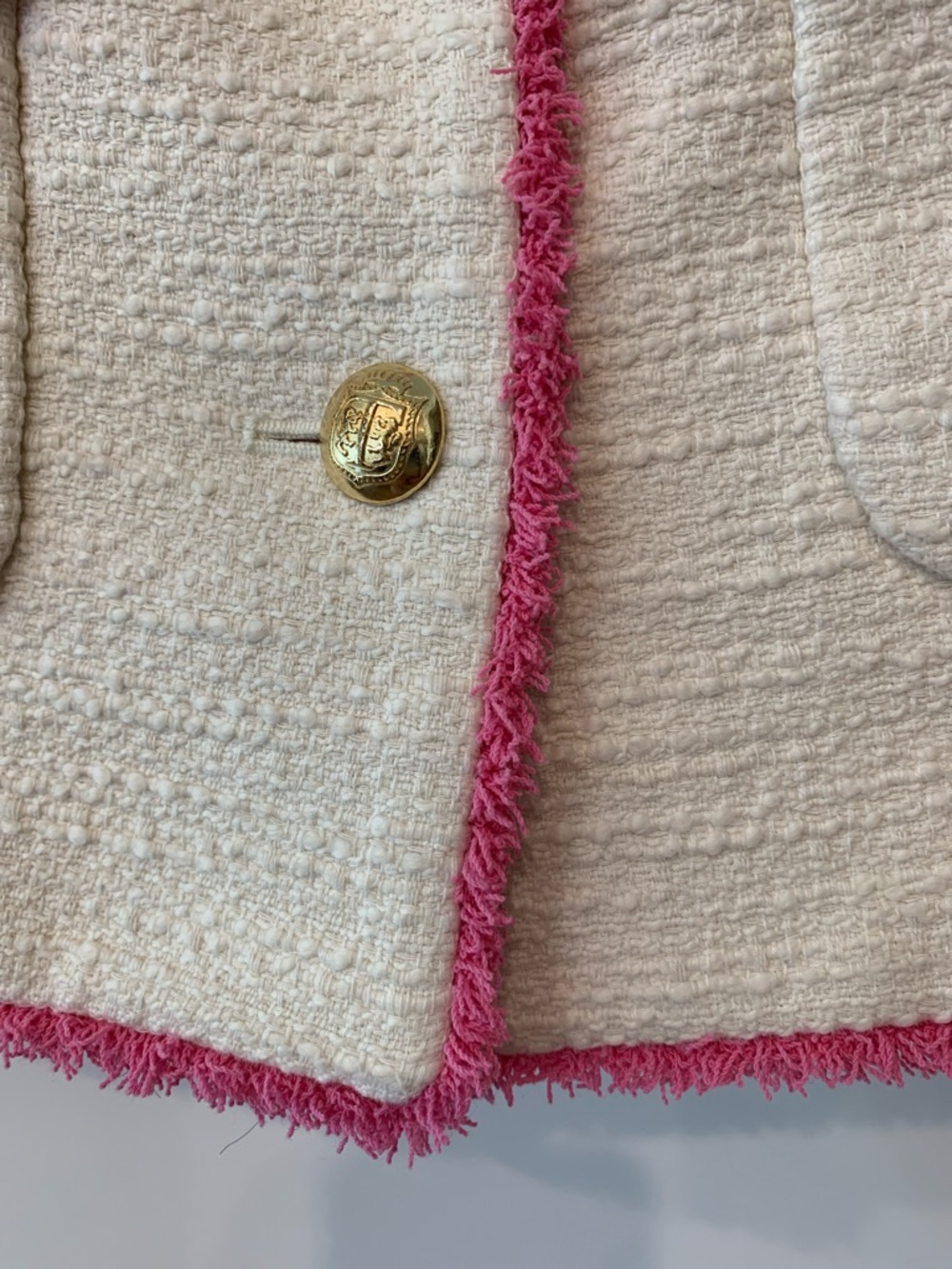 Talbots Cream Bouclé Blazer with Pink Trim and Gold Buttons 2 NWOT - Picture 4 of 8
